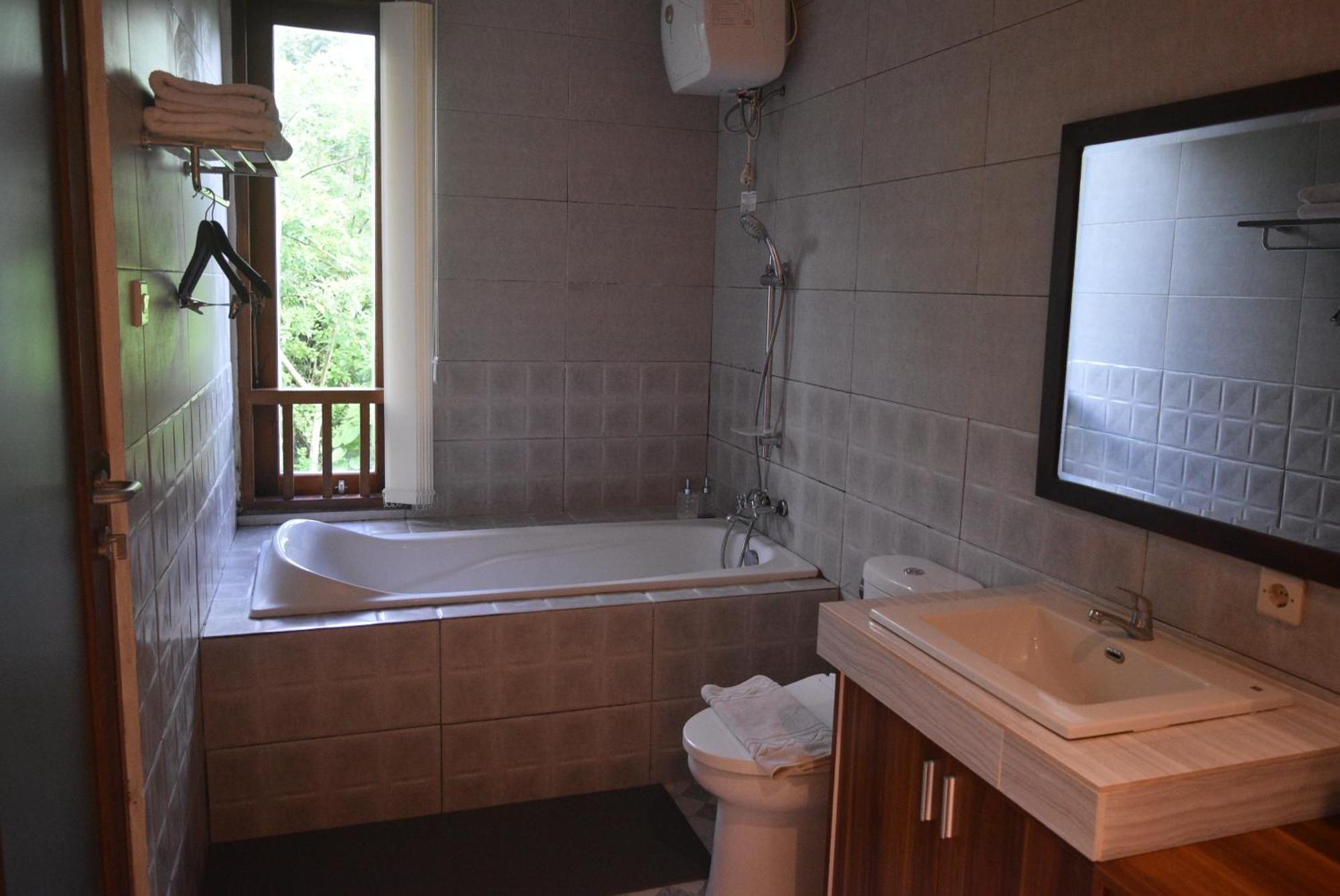 Ketut Joglo Guest House Nusa Dua  Ngoại thất bức ảnh