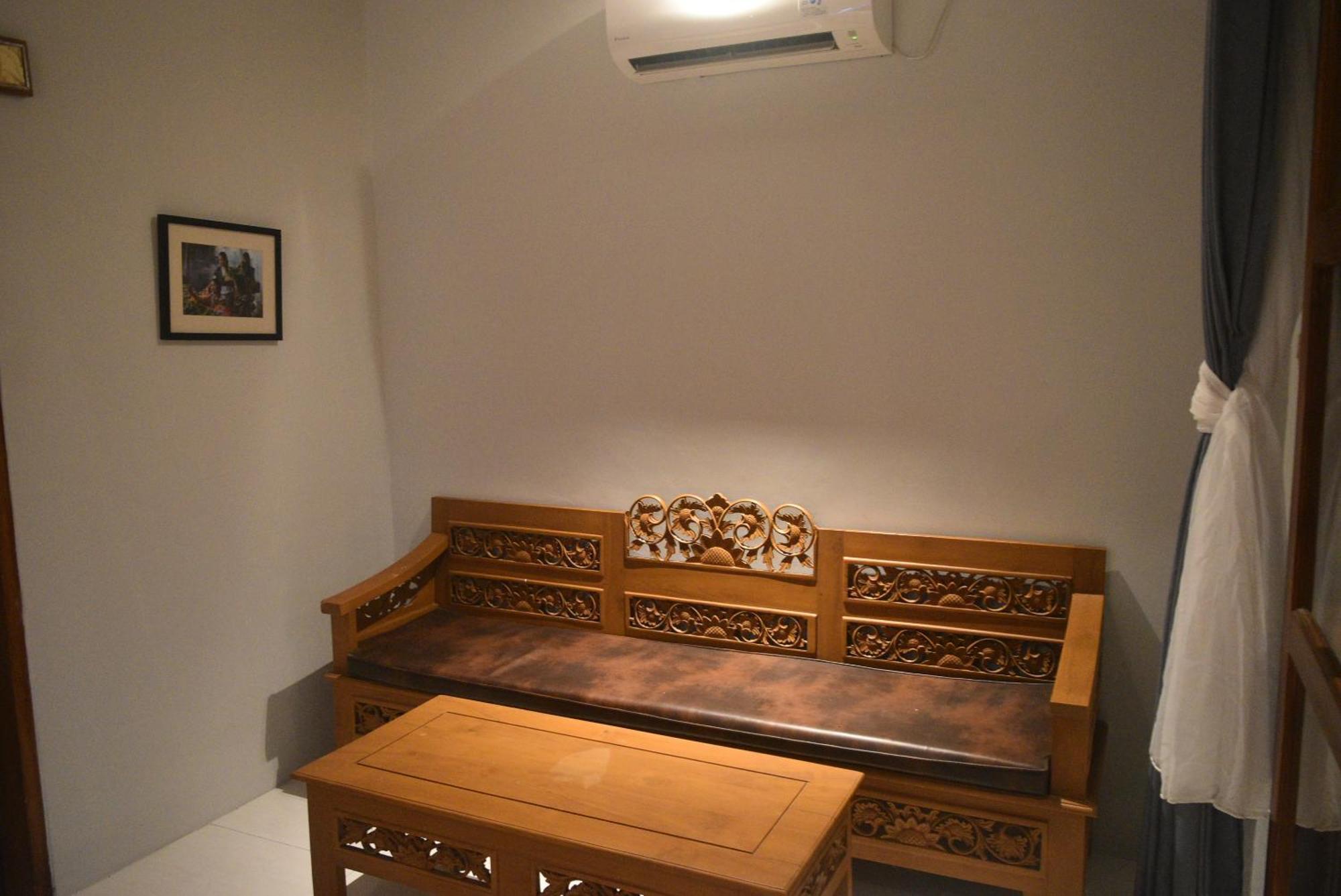 Ketut Joglo Guest House Nusa Dua  Ngoại thất bức ảnh